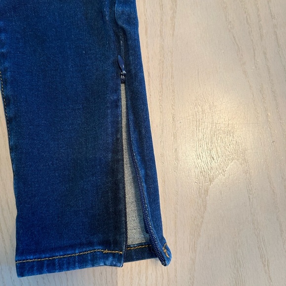 Armani Exchange Jeans - Picture 9 of 10